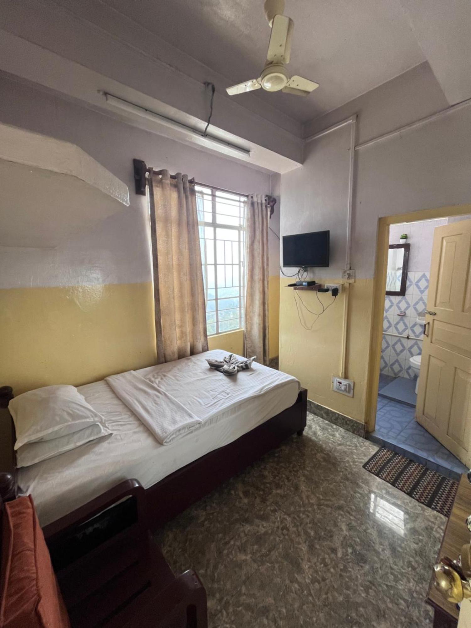 Jn Hotel Kohima Exteriér fotografie